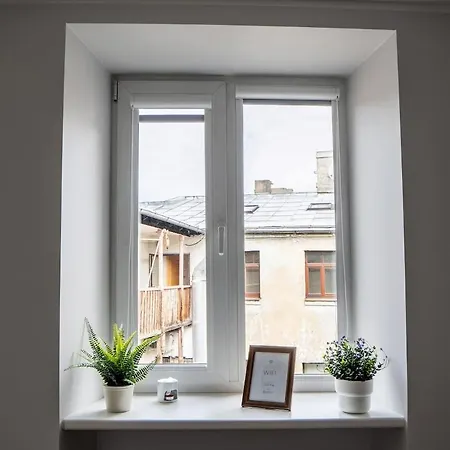 Warm Minimalist Appartement *