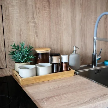 Warm Minimalist Appartement *