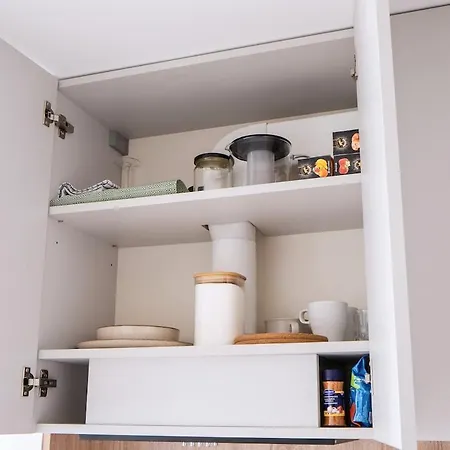Warm Minimalist Appartement *